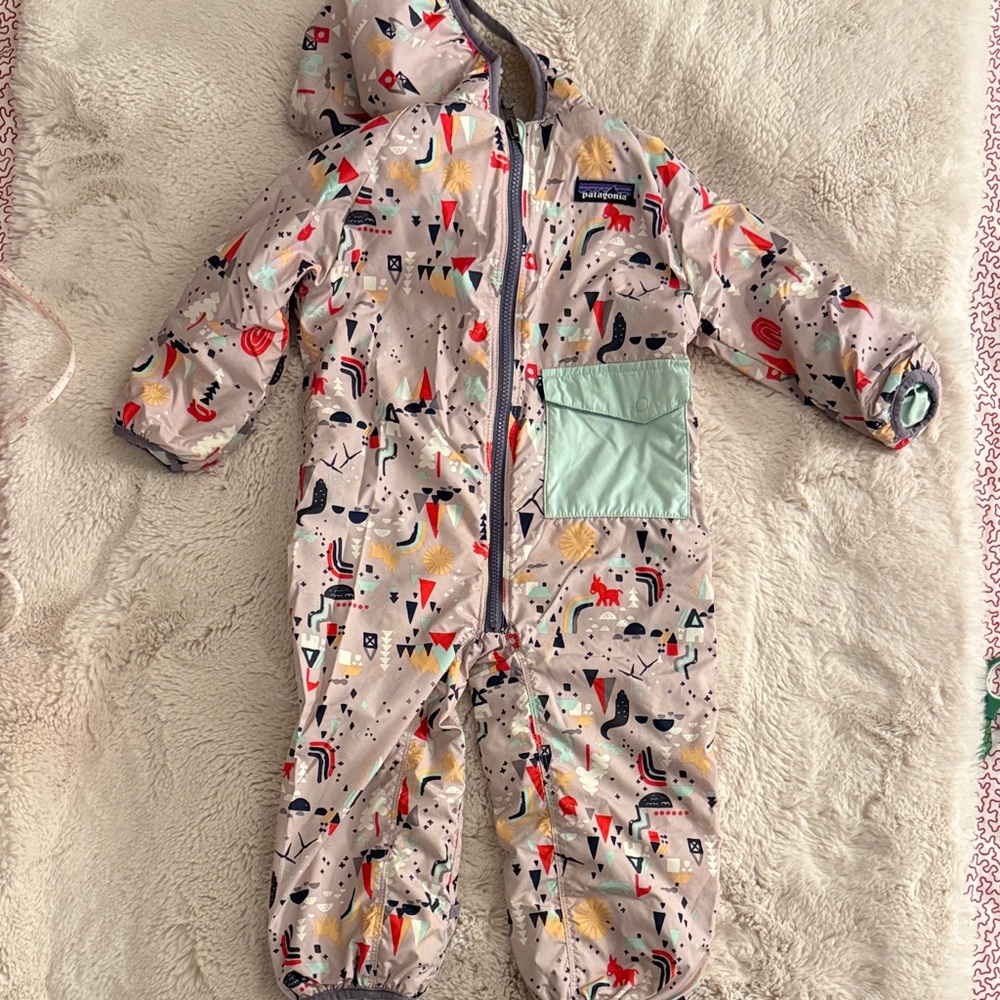 Patagonia puffball bunting  Snowsuit with Hood